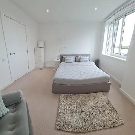 Wembley Stadium Comfort Stay Cosy Room With A View Concerts, Matches And More London Exterior photo