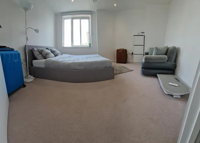 Wembley Stadium Comfort Stay Cosy Room With A View Concerts, Matches And More